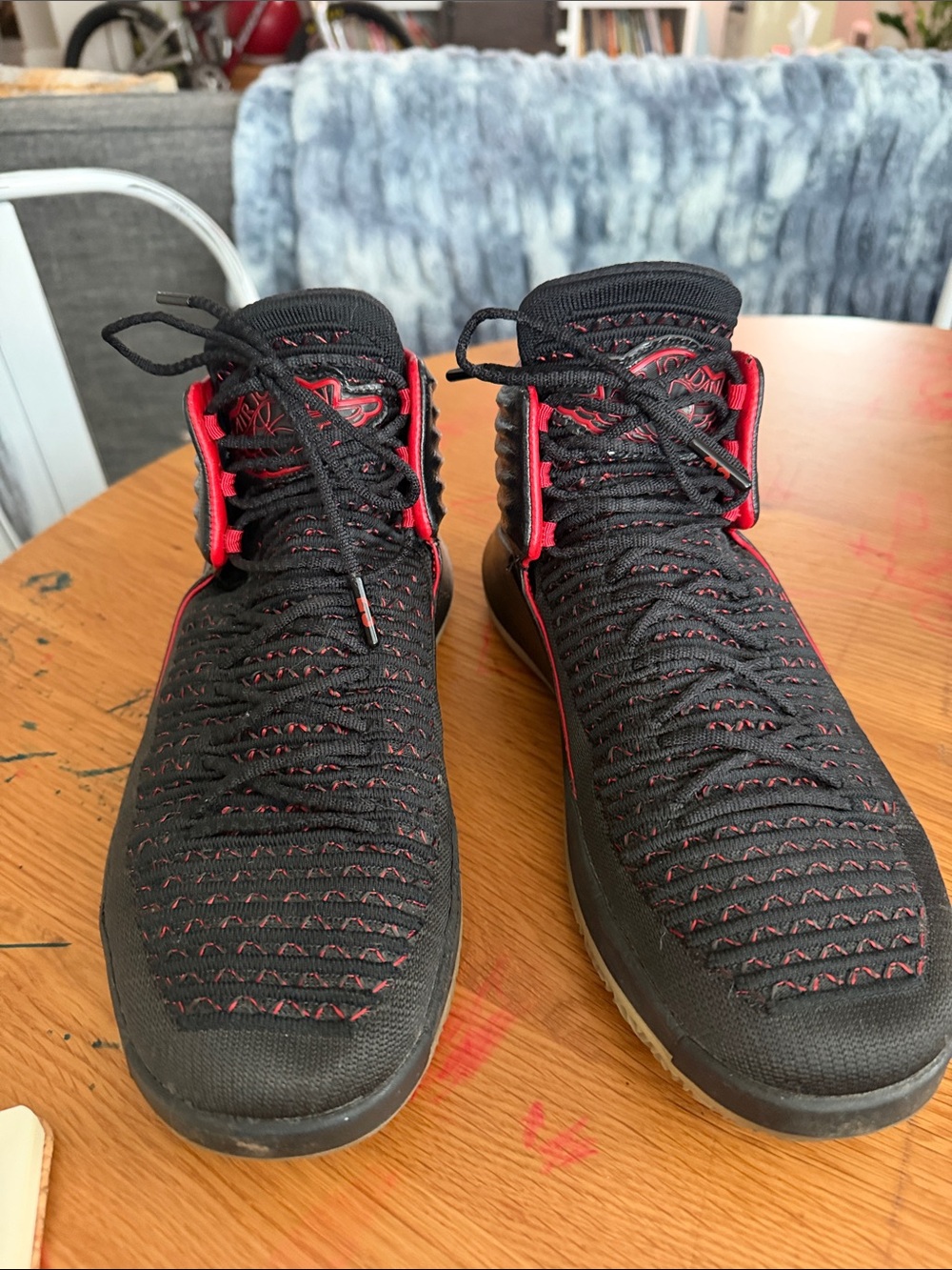 Jordan Men's Black and Red Athletic High-Top Sneakers